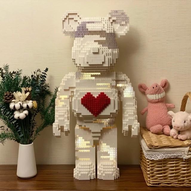 AP 001 1 Bearbrick with Lights with 3200 pieces 5 - LEPIN Germany