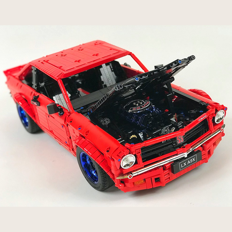 MOC 52957 Holden Torana A9X Super Car by Loxlego MOC FACTORY 3 - LEPIN Germany
