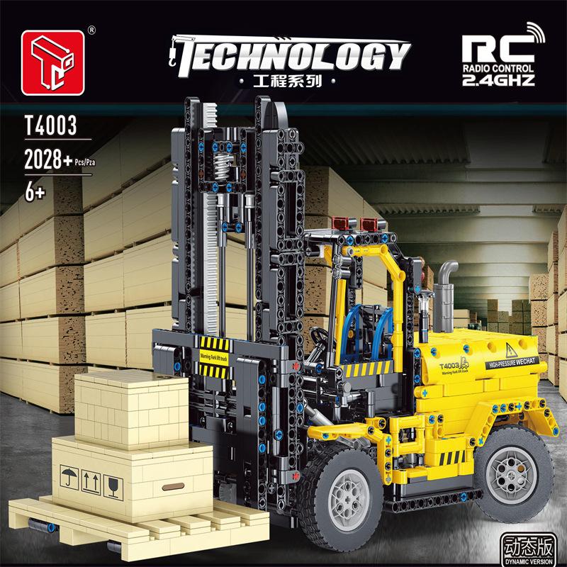 TGL T4003 RC Forklift with 2028 pieces 1 - LEPIN Germany