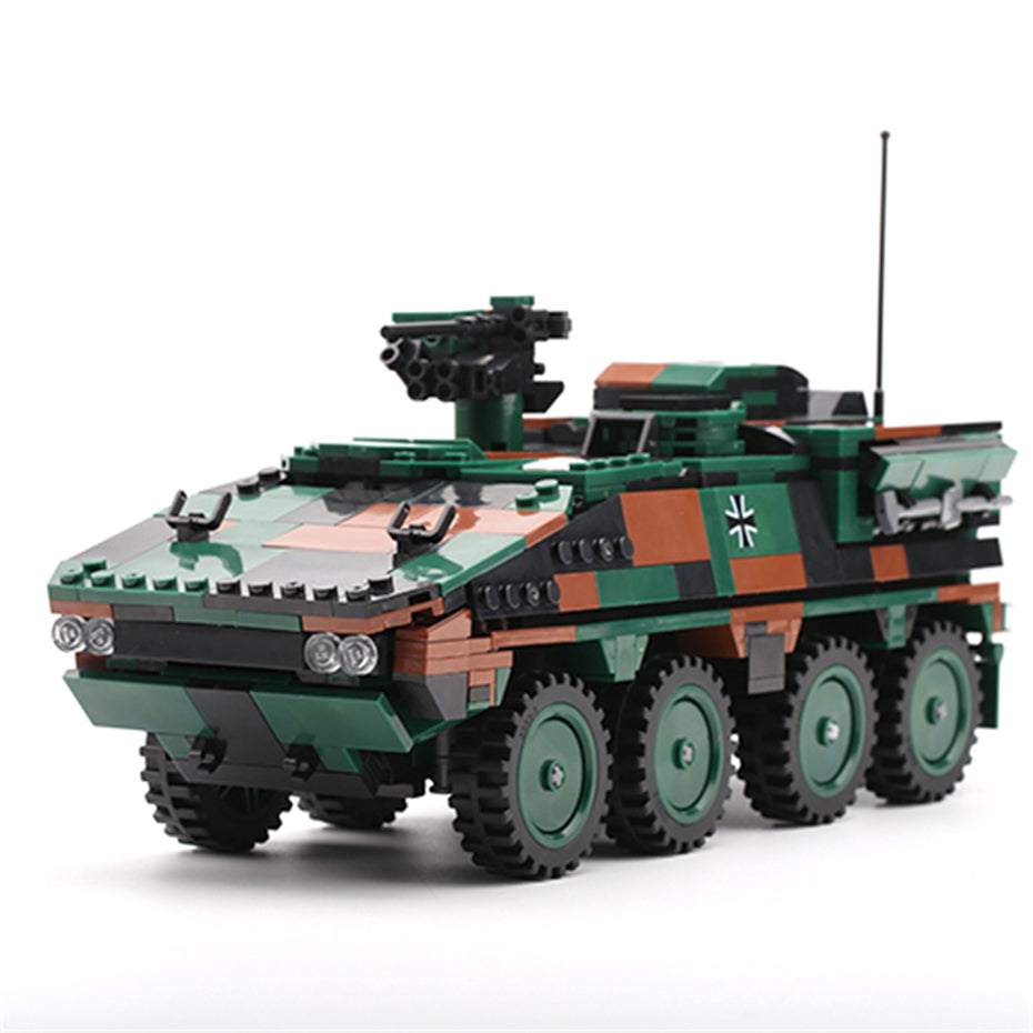 XINGBAO 06043 GTK Boxer Bundeswehr with 808 pieces 7 - LEPIN Germany