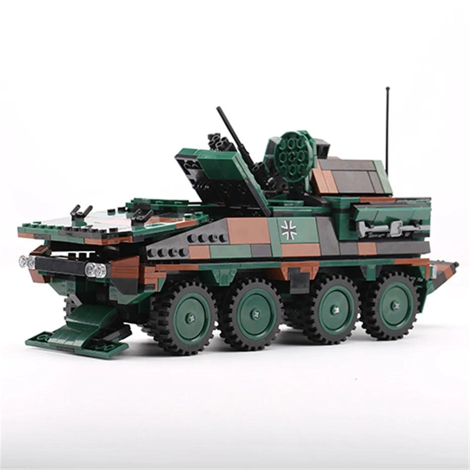 XINGBAO 06043 GTK Boxer Bundeswehr with 808 pieces 9 - LEPIN Germany